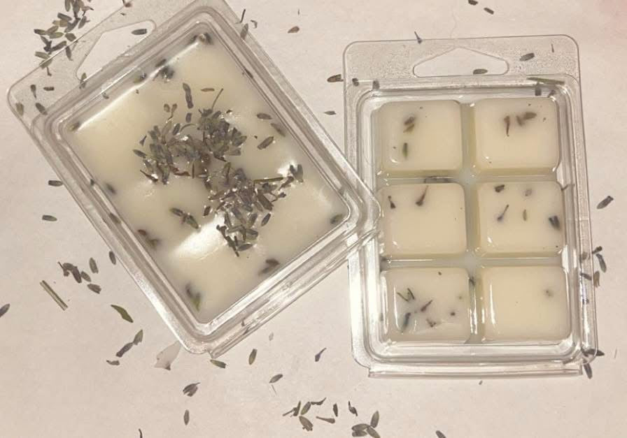 Hand Poured Botanical Soy Wax Bar – Calming Lavender