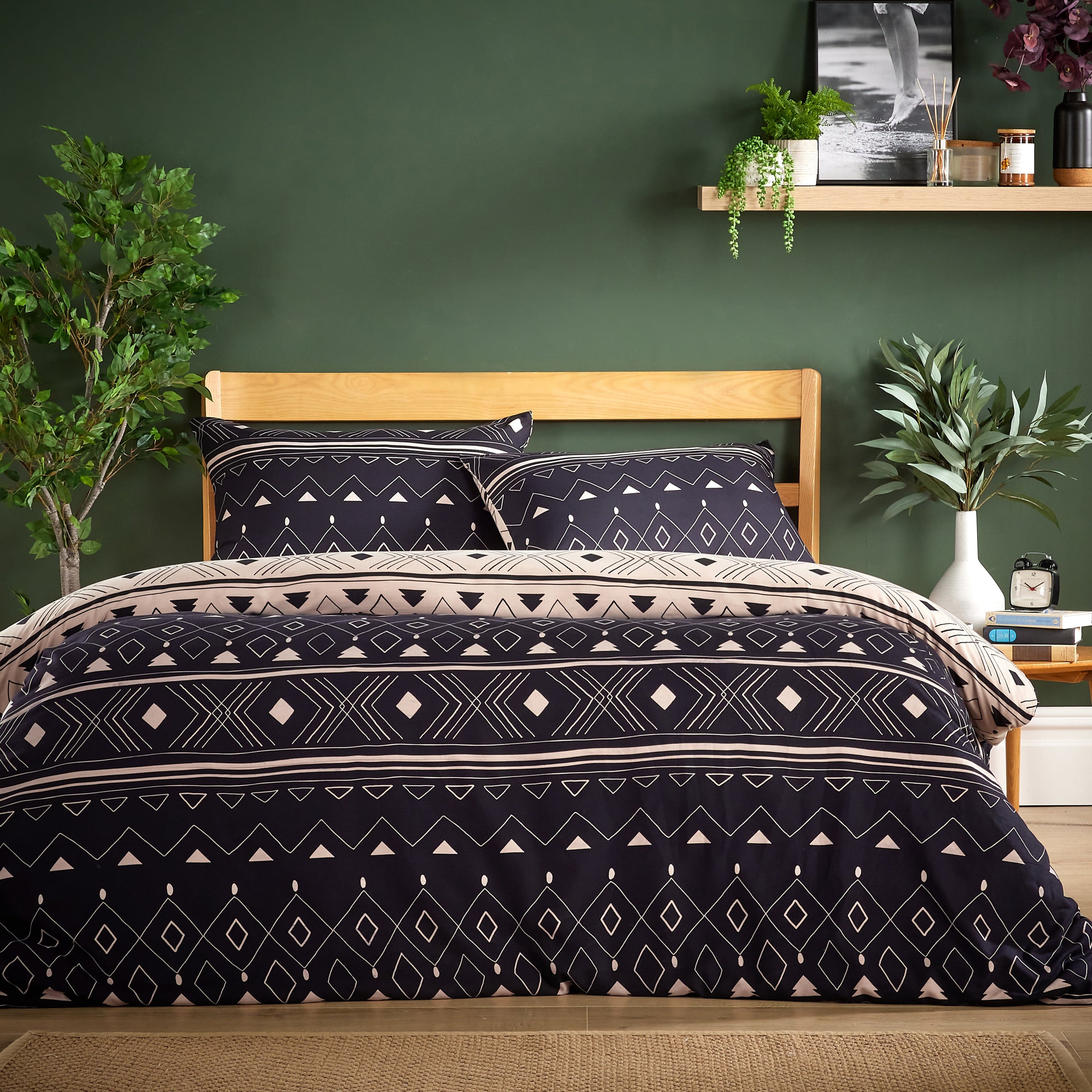 Oslo Black Super Soft Flannel Duvet Cover Set